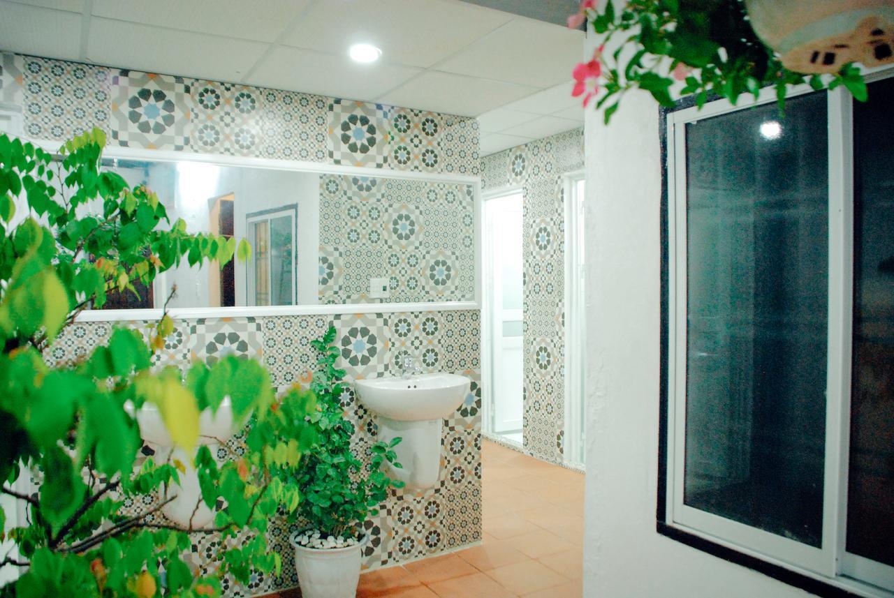 Winna Airport Hostel Da Nang Buitenkant foto